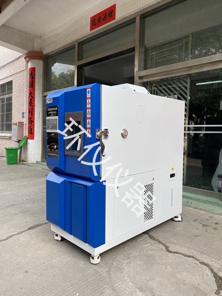 小型臺式恒溫恒濕試驗箱 小型臺式恒溫恒濕試驗箱