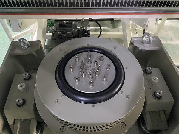 溫度濕度和振動試驗設備定制方案(圖2) 溫度濕度和振動試驗設備定制方案(圖2)