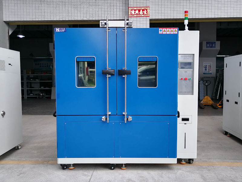 城市公共汽電車(chē)車(chē)載智能終端高低溫試驗(yàn)箱(圖1)